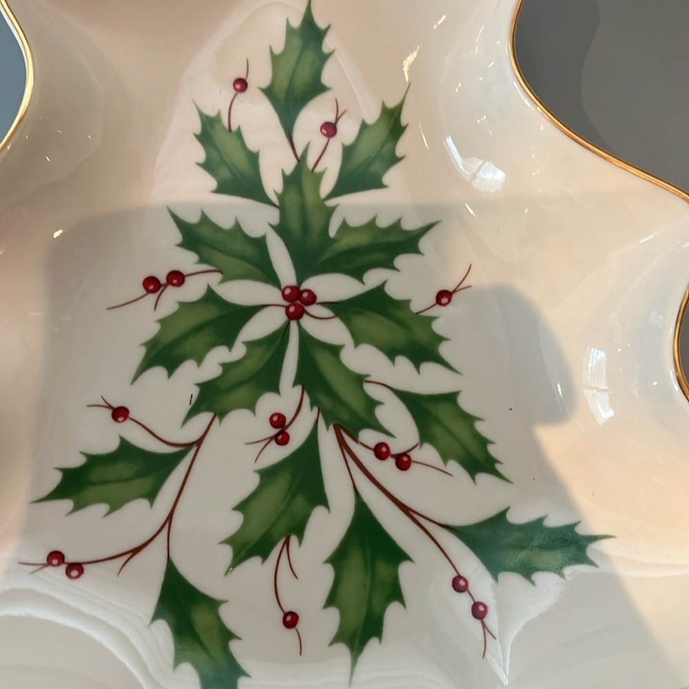 VTG LENOX Christmas Tree Shaped Dish with Holly Design ‼️PRICE DROP‼️ - Picture 7 of 7